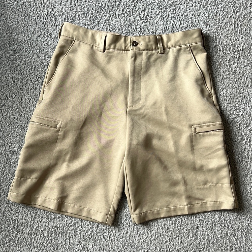 IZOD Golf Cargo Shorts